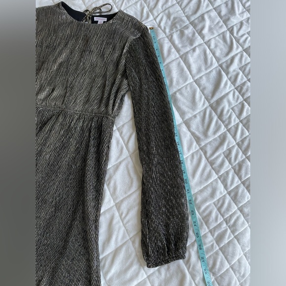 Xhilaration Long Sleeve Metallic Dress - Picture 7 of 10